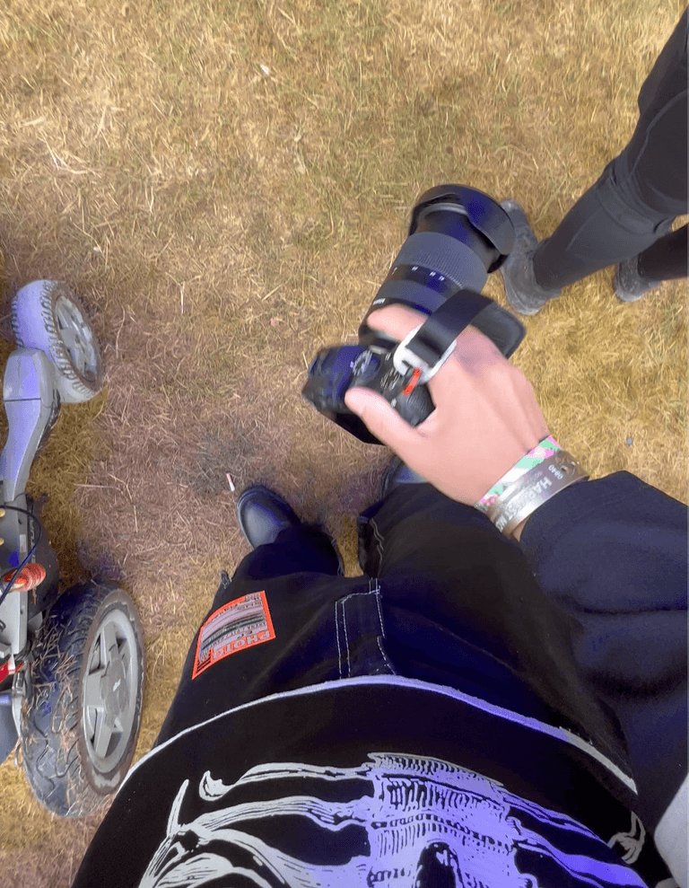 Come work with us! We are hiring a Social Media Executive Come work with us! We are hiring a Social Media Executive