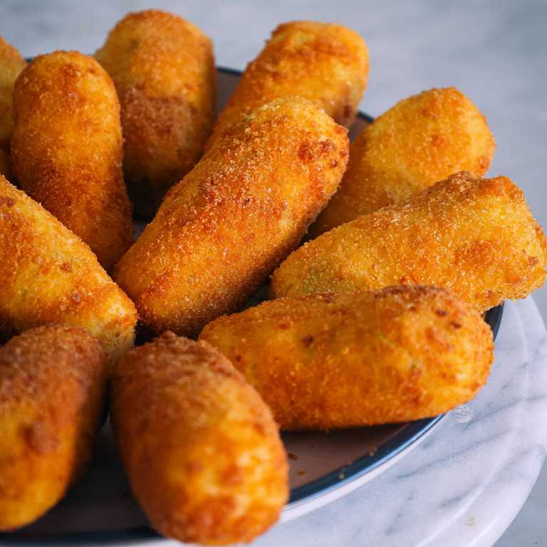 Croquettes Are Objectively The Best Part of Christmas Dinner Croquettes Are Objectively The Best Part of Christmas Dinner